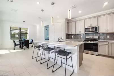 25594 Shoreline Gaze Dr, Bonita Springs, FL 34135 - Photo 12