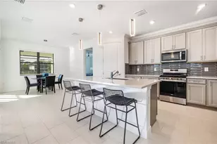 25594 Shoreline Gaze Dr, Bonita Springs, FL 34135 - Photo 12