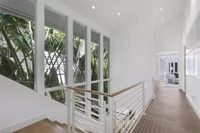 1021 6th St S, Naples, FL 34102 - Photo 16