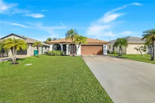 589 98th Ave N, Naples, FL 34108 - Photo 1