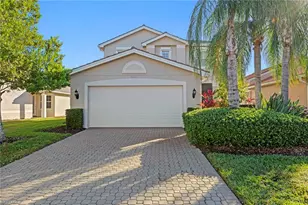 10555 Carolina Willow Dr, Fort Myers, FL 33913 - Photo 2