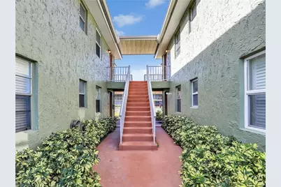 1400 Pompei Ln #52, Naples, FL 34103 - Photo 4