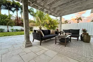 771 94th Ave N, Naples, FL 34108 - Photo 4