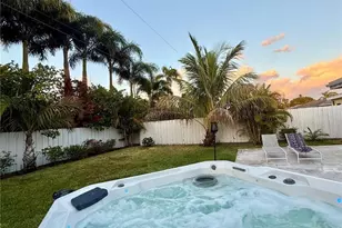 771 94th Ave N, Naples, FL 34108 - Photo 2