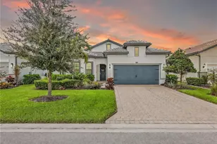 19724 Aqua View Ln, Fort Myers, FL 33913 - Photo 1
