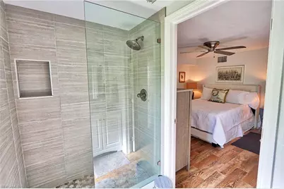 714 11th St N, Naples, FL 34102 - Photo 16