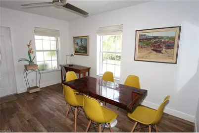714 11th St N, Naples, FL 34102 - Photo 2