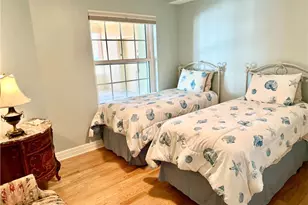 401 Bayfront Pl, Naples, FL 34102 - Photo 12