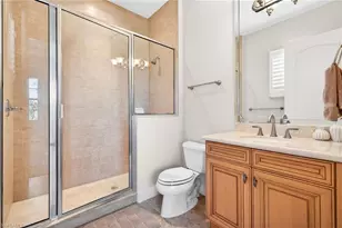 584 Avellino Isles Cir, Naples, FL 34119 - Photo 20