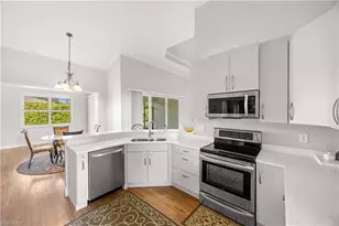 9882 El Greco Cir, Bonita Springs, FL 34135 - Photo 2