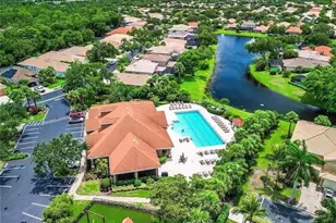 9723 Heatherstone Lake Ct, Estero, FL 33928 - Photo 12