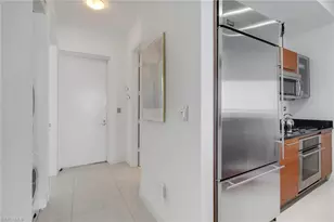 3000 Oasis Grand Blvd, Fort Myers, FL 33916 - Photo 6