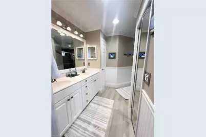 1095 Partridge Cir #201, Naples, FL 34104 - Photo 14