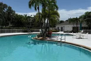 1095 Partridge Cir, Naples, FL 34104 - Photo 20