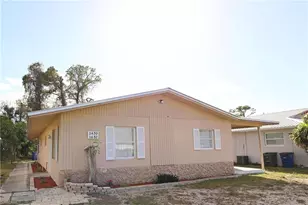 1652 Cypress Dr, Fort Myers, FL 33907 - Photo 1