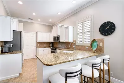 2917 Lone Pine Ln, Naples, FL 34119 - Photo 12