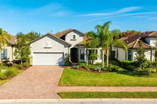 2750 Aviamar Cir, Naples, FL 34114 - Photo 1