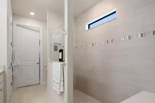 2750 Aviamar Cir, Naples, FL 34114 - Photo 20