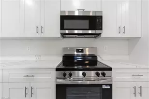 2141 Davis St, Fort Myers, FL 33916 - Photo 18