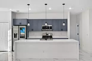 801 Pinecastle Dr, Lehigh Acres, FL 33974 - Photo 2