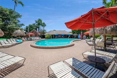 2555 Tamiami Trl N #156, Naples, FL 34103 - Photo 10