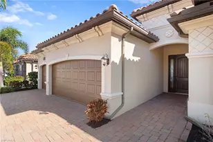 28095 Kerry Ct, Bonita Springs, FL 34135 - Photo 4