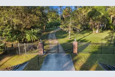 565 3rd St SW, Naples, FL 34117 - Photo 2
