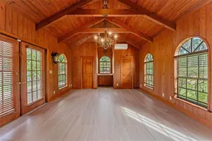 565 3rd St SW, Naples, FL 34117 - Photo 10