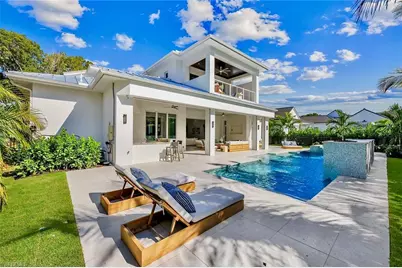 726 Riviera Dr, Naples, FL 34103 - Photo 34