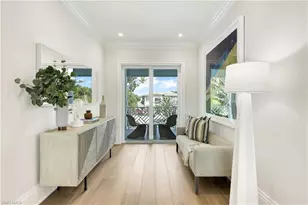 726 Riviera Dr, Naples, FL 34103 - Photo 32