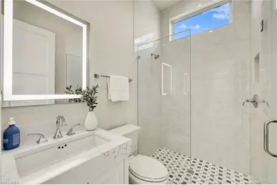 726 Riviera Dr, Naples, FL 34103 - Photo 26