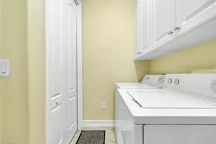 6050 Jonathans Bay Cir, Fort Myers, FL 33908 - Photo 10