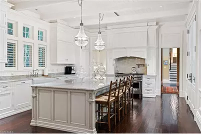 163 10th Ave S, Naples, FL 34102 - Photo 14