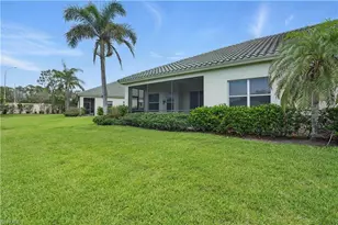 878 Vistana Cir, Naples, FL 34119 - Photo 22