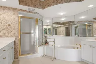 425 Cove Tower Dr, Naples, FL 34110 - Photo 12