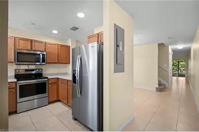 12001 Rock Brook Run #1905, Fort Myers, FL 33913 - Photo 4