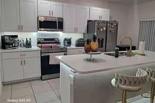 1934 NE 15th St, Cape Coral, FL 33909 - Photo 4