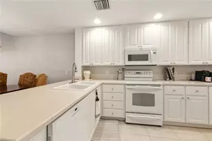 8124 Josefa Way, Naples, FL 34114 - Photo 6