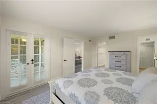 3101 Riviera Dr, Naples, FL 34103 - Photo 14