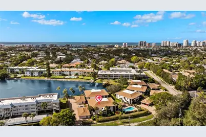 3101 Riviera Dr, Naples, FL 34103 - Photo 32