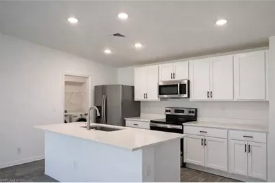 4129 NE 20th Pl, Cape Coral, FL 33909 - Photo 2