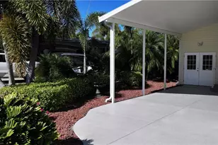 10015 Parkwood Dr, Fort Myers, FL 33905 - Photo 8