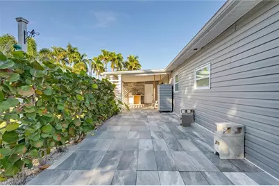 2432 Lake Ave, Naples, FL 34112 - Photo 22