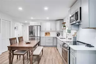 2432 Lake Ave, Naples, FL 34112 - Photo 6