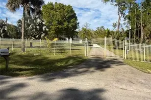 4745 26th Ave SE, Naples, FL 34117 - Photo 18