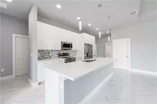 4002 22nd St SW, Lehigh Acres, FL 33976 - Photo 2