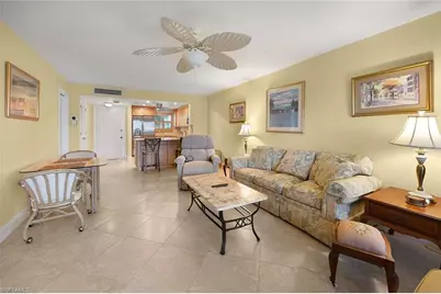 41 High Point Cir S #107, Naples, FL 34103 - Photo 6