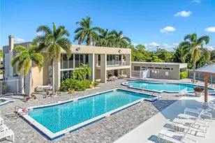 193 Santa Clara Dr, Naples, FL 34104 - Photo 14