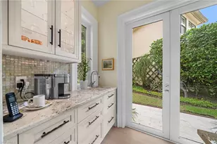 7849 Via Vecchia, Naples, FL 34108 - Photo 16