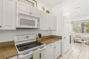 7940 Mahogany Run Ln, Naples, FL 34113 - Photo 8